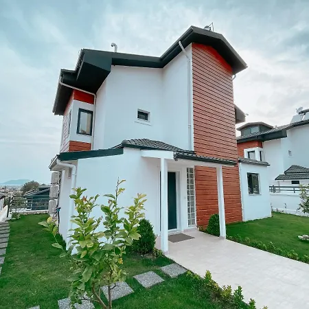 Fethiye'De Muestakil Havuzlu 4 Yatak Odali Muestakil Villa Olive Φετιγιέ