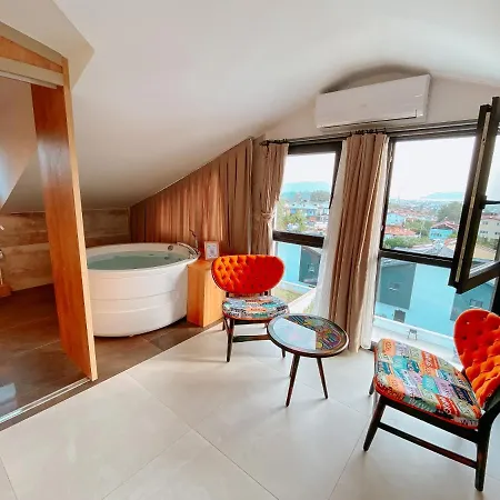 Villa Fethiye'de Müstakil Havuzlu 4 Yatak Odalı Müstakil Villa Olive *
