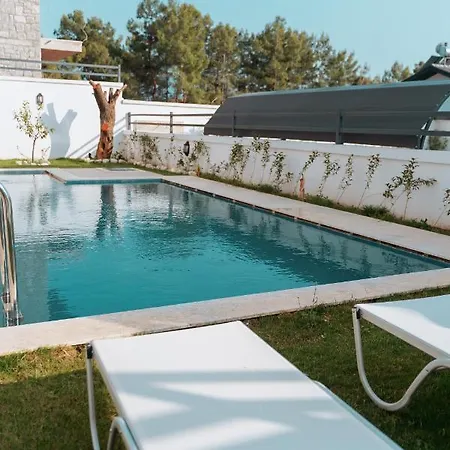 Fethiye'de Müstakil Havuzlu 4 Yatak Odalı Müstakil Villa Olive